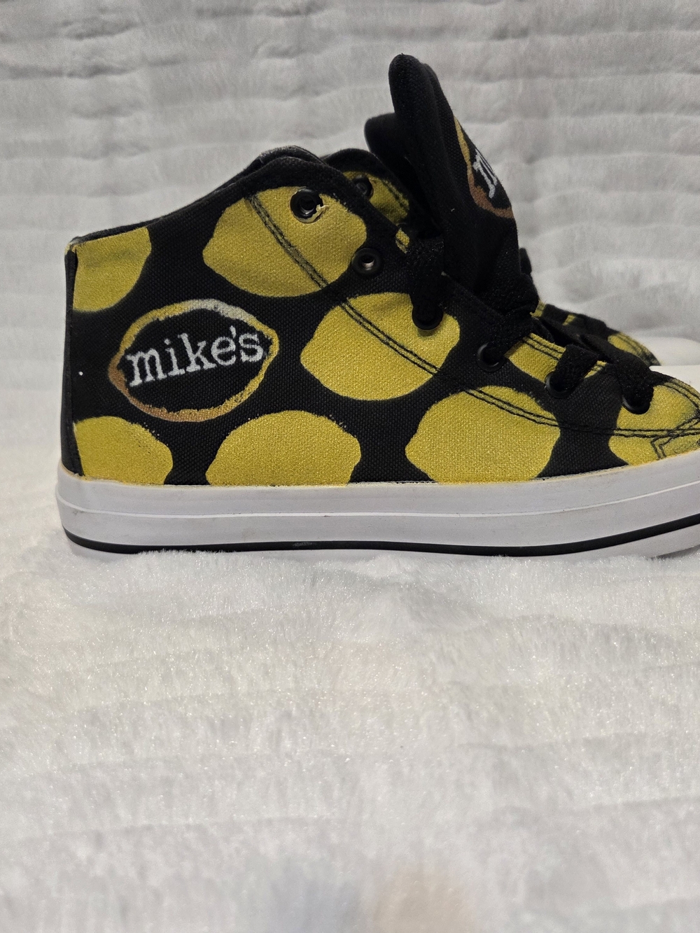 Size 5 Lemon High-Top Canvas Sneakers for Men - Picture 3 of 10